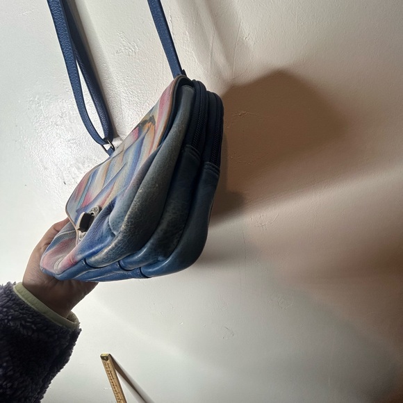 Anuschka leather crossbody - Picture 6 of 12